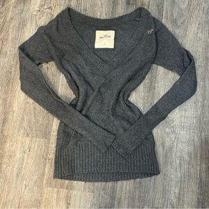 Y2K Vintage Hollister Grey V-Neck Knit Sweater XS (Fits Like Small)